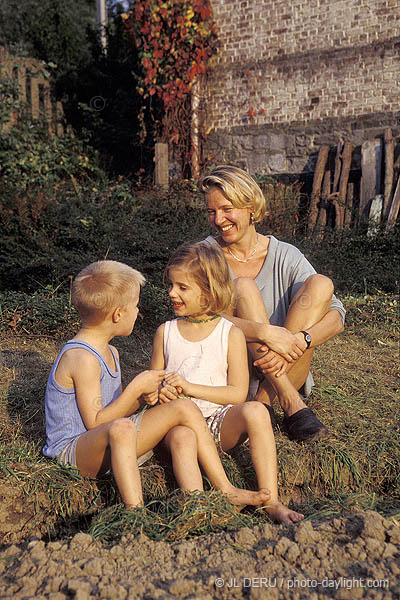 mre et enfants - mother and children